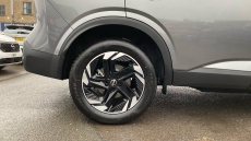 Nissan Qashqai 1.3 DiG-T MH N-Connecta [Glass Roof] 5dr Petrol Hatchback